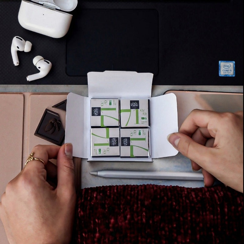 Damier de 4 carrés de chocolat