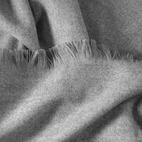 Écharpe frangée en polyester 27 x 180 cm