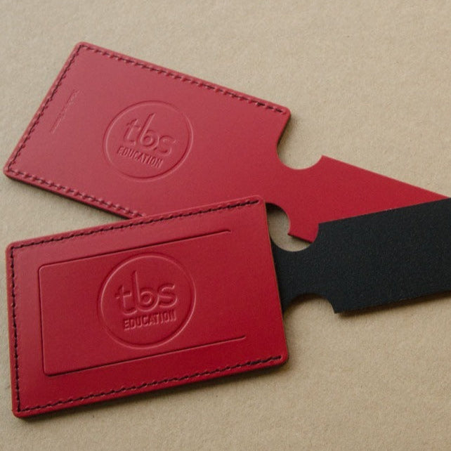 Étiquette à bagage luxe en cuir recyclé ♻️ personnalisée