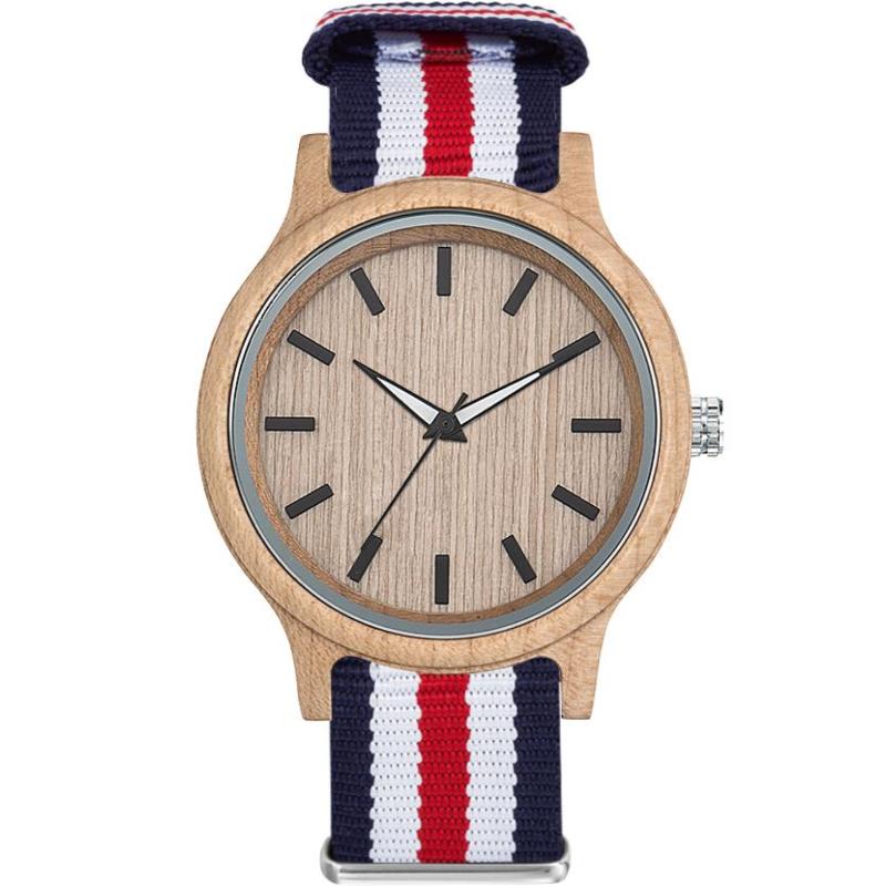 Montre publicitaire en bois personnalisée