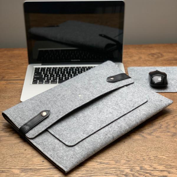 Pochette d'ordinateur en feutrine upcyclée♻️