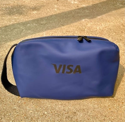 Trousse en PU recyclé zippée personnalisée VISA - Le Cadeau Français