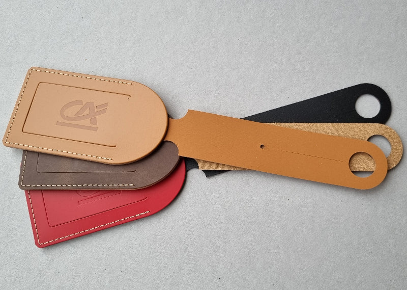Étiquette à bagage arrondie en cuir recyclé ♻️ personnalisée fabrication France 🇫🇷
